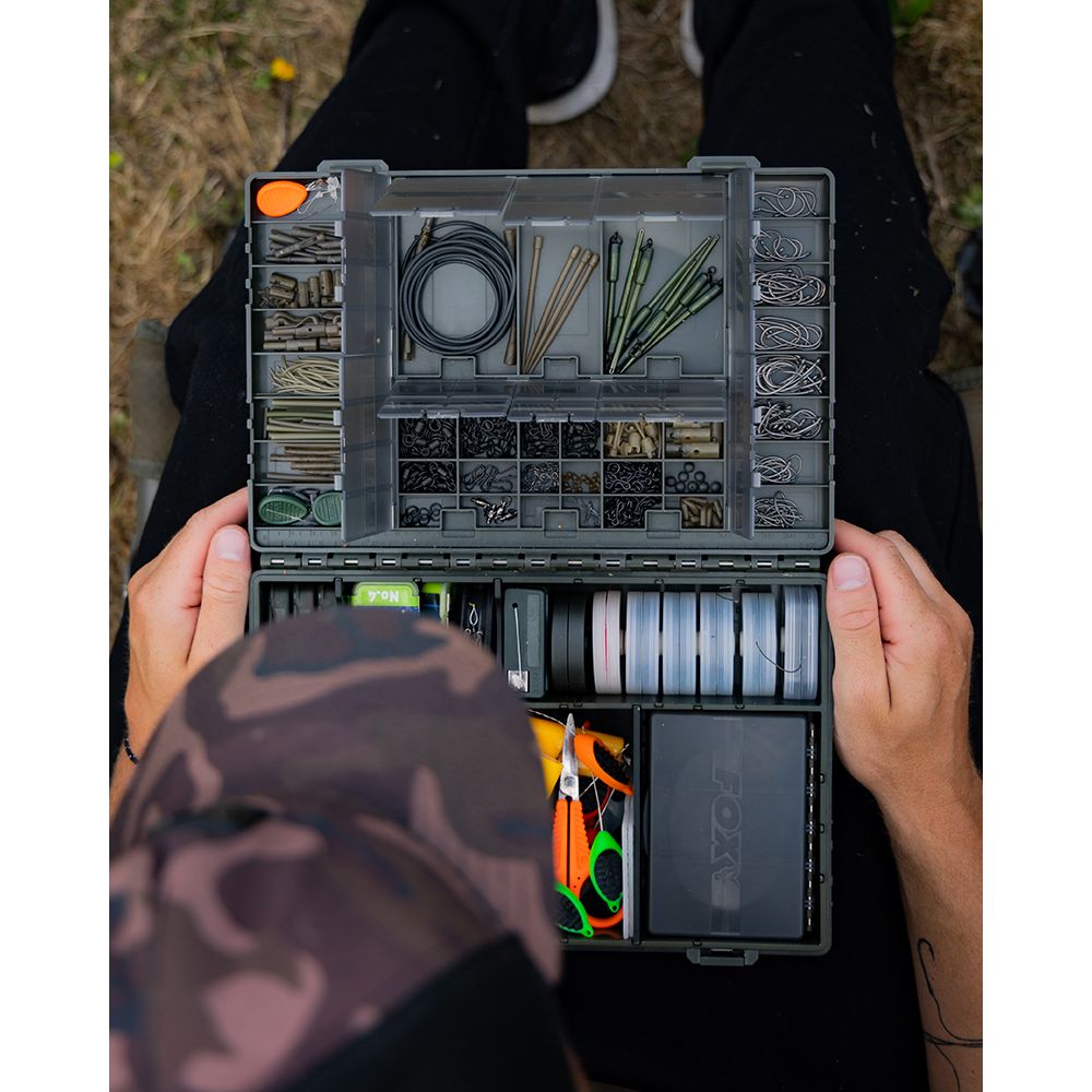 Cutie pentru Accesorii Fox EDGES Medium Tackle Box