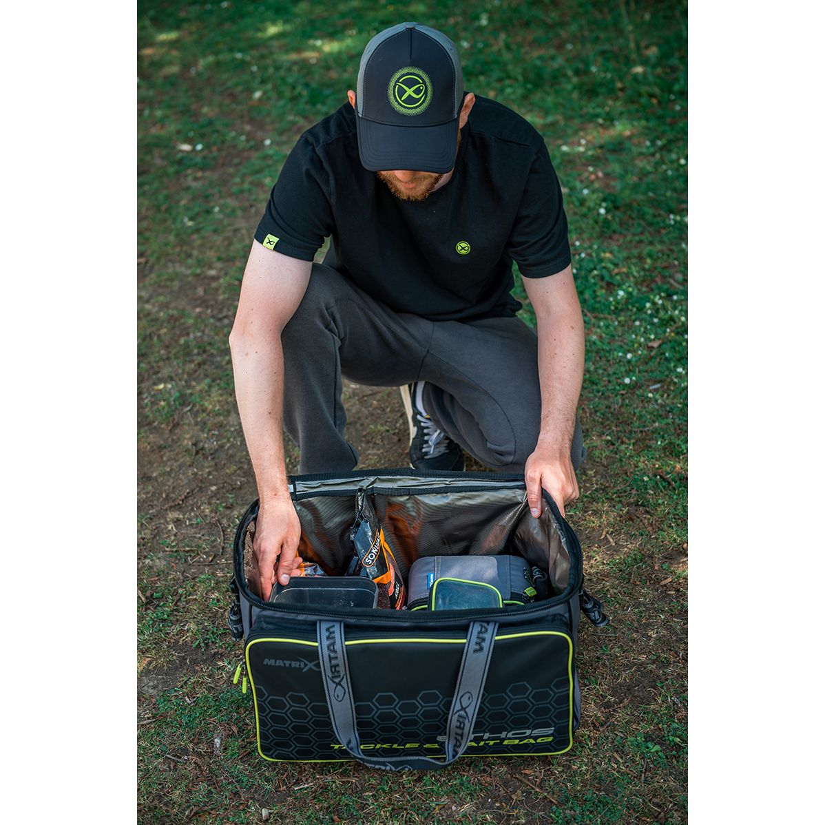 Geanta Matrix Ethos Tackle and Bait Bag,50x33x30cm
